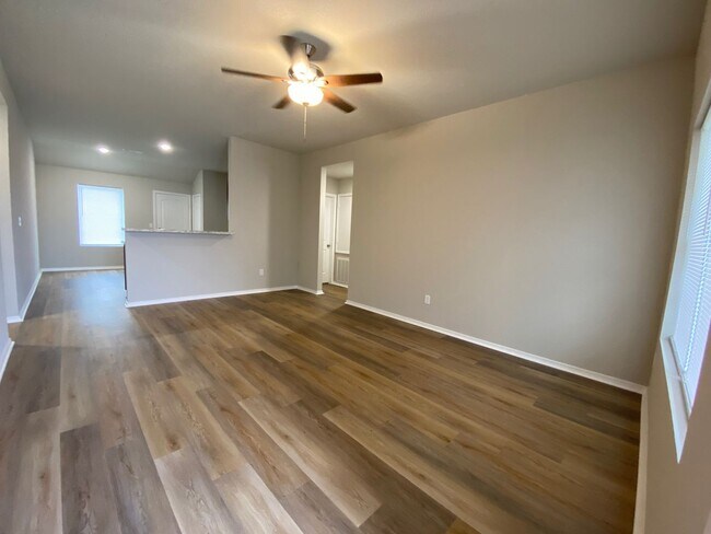 Foto del edificio - 4520 Olympic Dr