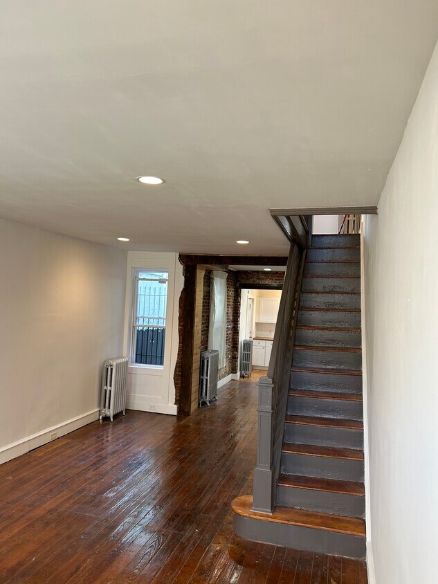 Foto principal - 3077 Collins St