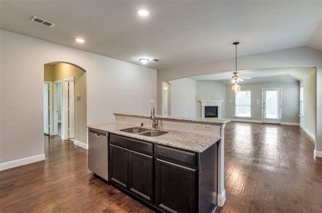 Building Photo - 900 Bird Creek Dr