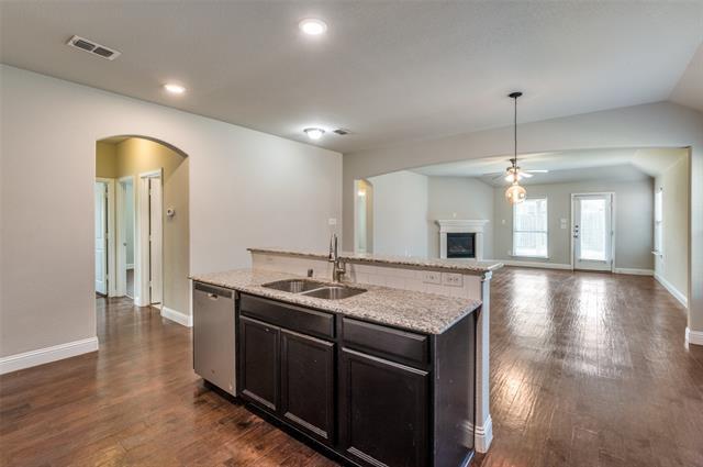 Foto del edificio - 900 Bird Creek Dr