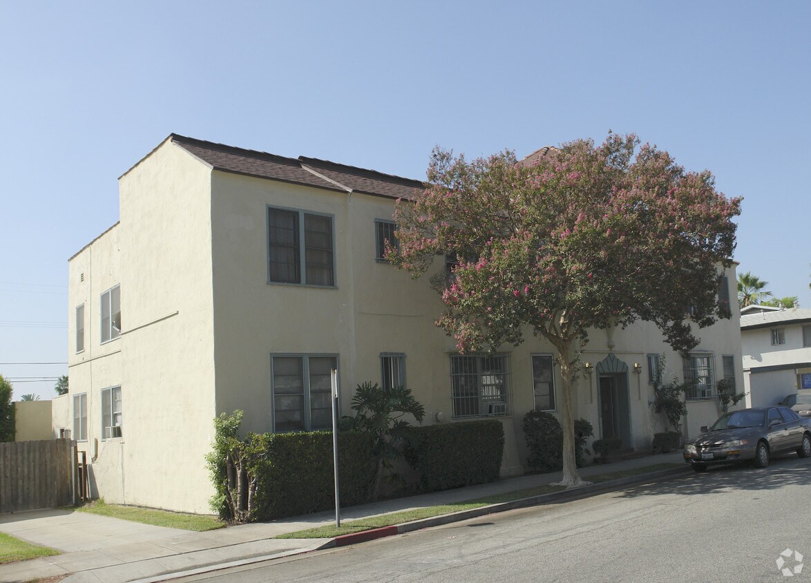 Building Photo - The Padilla Apartments