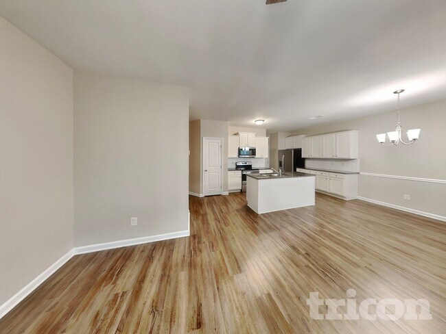 Building Photo - 2275 Wentworth Park Dr