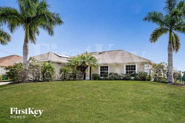 Building Photo - 1003 NW 8th Pl