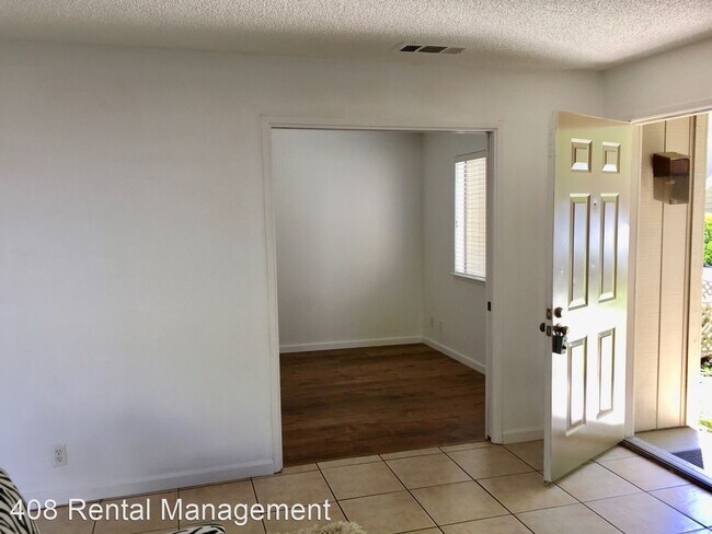Building Photo - 1 br, 1 bath House - 5711 Makati Circle #B