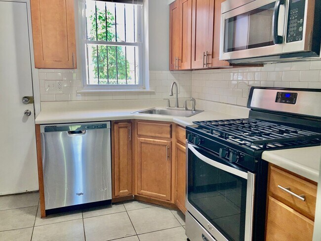 Foto del edificio - FREE MONTH! Charming Cedar Park 3bd/1bth