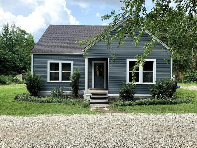 Building Photo - 5037 W Goforth Rd