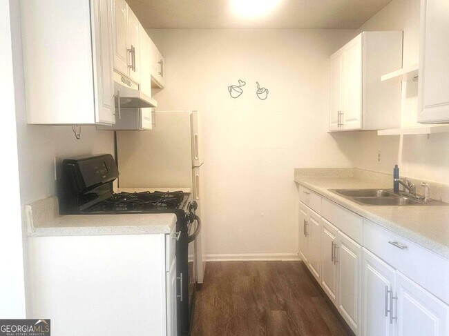Foto del edificio - 8386 Glenwoods Terrace