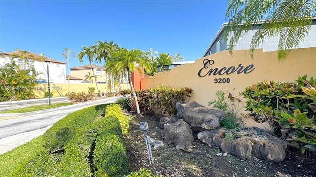 Building Photo - 9044 SW 148th Ct