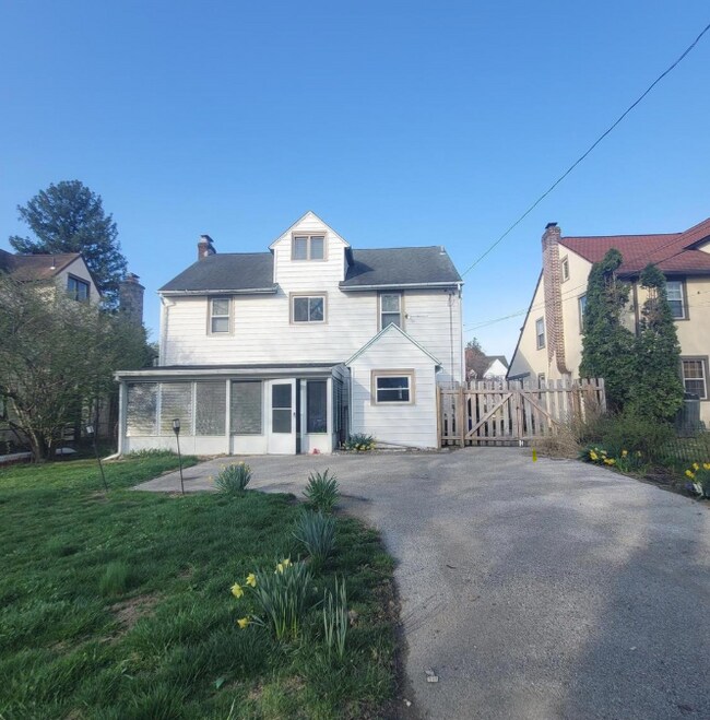 Photo - 1005 Drexel Ave House