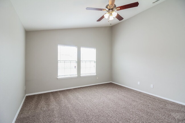 Building Photo - 926 Hannah Way