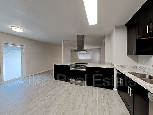 Foto del edificio - 14650 N 54th Ave