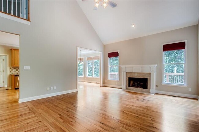 Foto del edificio - 1503 Scenic Overlook Ct NW