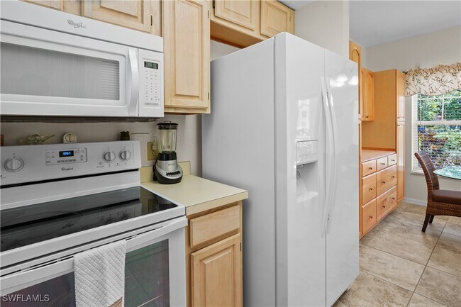 Building Photo - 9851 Costa Mesa Ln