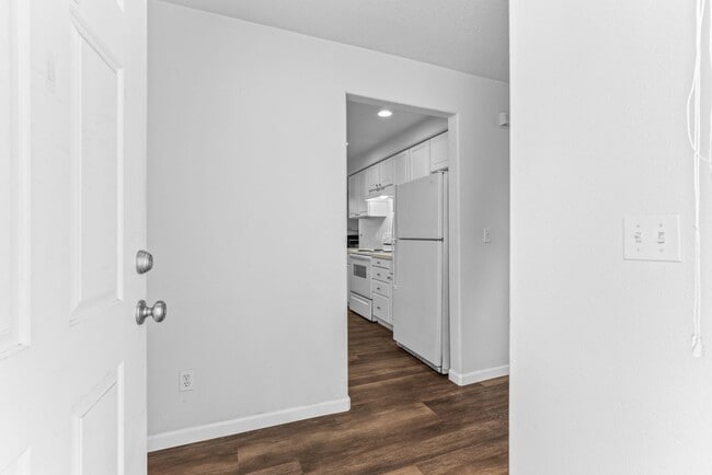 Building Photo - Luxury Loft Apartment- Downtown Canby