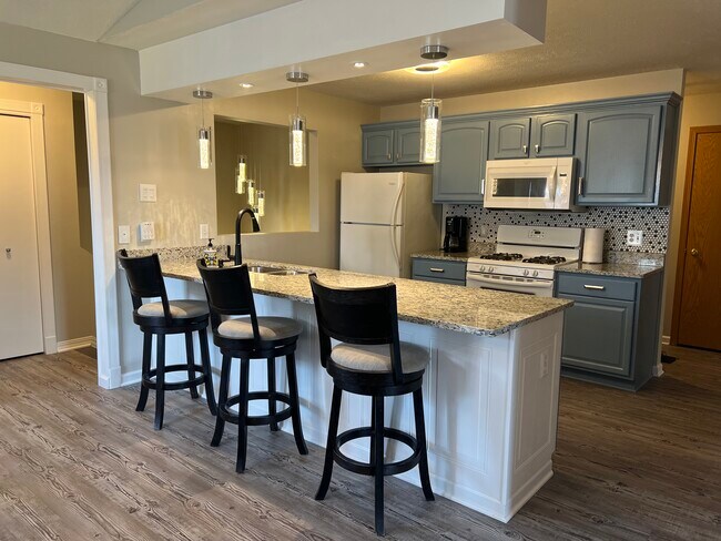 Building Photo - 923 Arvle Cir