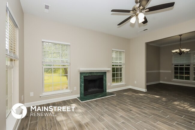 Building Photo - 16221 Amber Field Dr