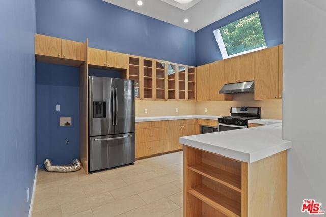 Foto del edificio - 139 Laurel Avenue, Los Angeles, CA 90048 -...