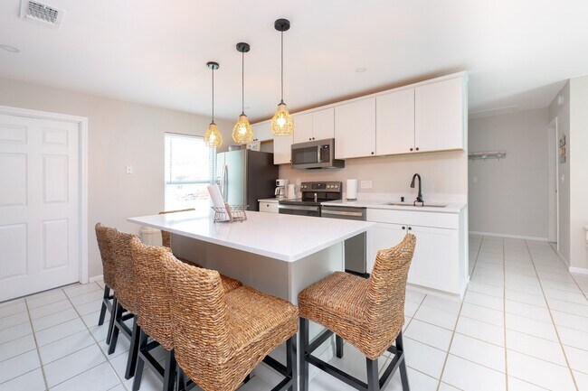 Foto del edificio - 4311 Jarvis Way