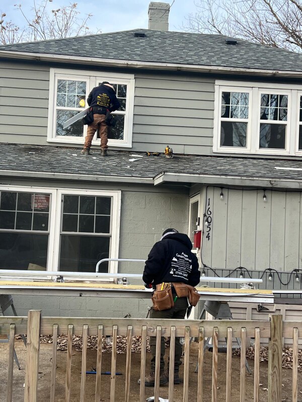 Foto del edificio - 16054 Cottage Grove Ave