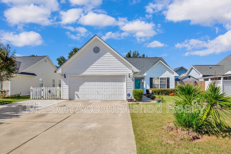 Foto principal - 3918 Red Oak Dr
