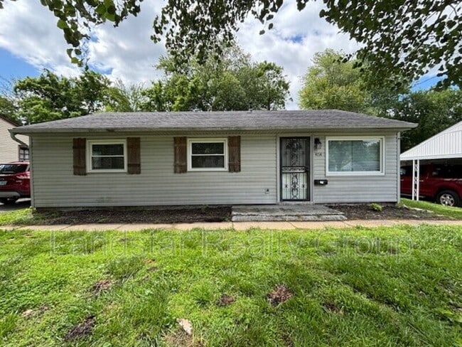 Building Photo - 4714 Seville Dr