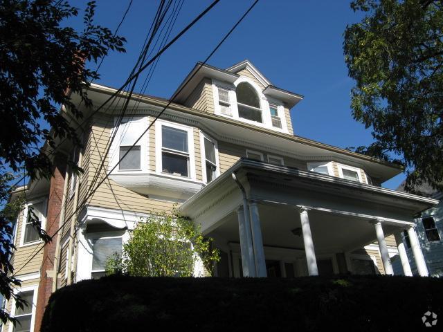 Building Photo - 34 Central St