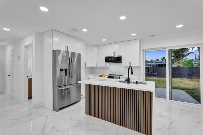 Foto del edificio - 4138 SW 48th Ct