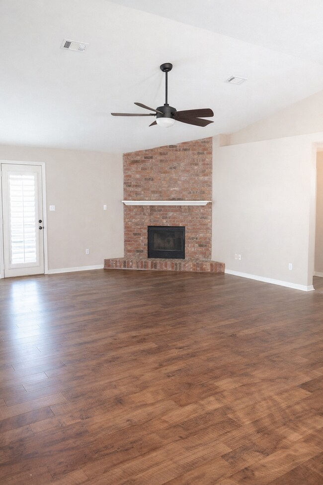 Foto del edificio - 3 Bedroom 2 Bath Home In Navarre