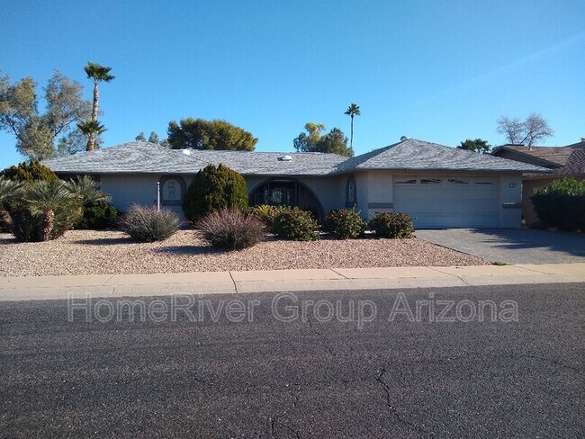 Building Photo - 13014 W Castlebar Dr