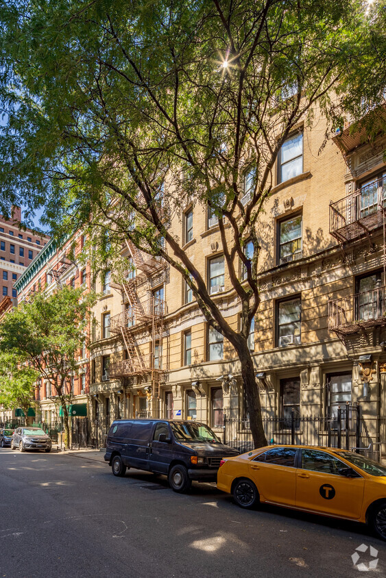Foto del edificio - 7 West 108th Street