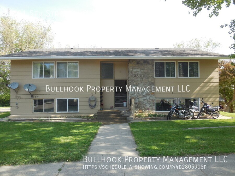 Primary Photo - 2 bedroom 1 bath apartment