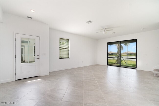 Foto del edificio - 14220 Pine Lodge Ln