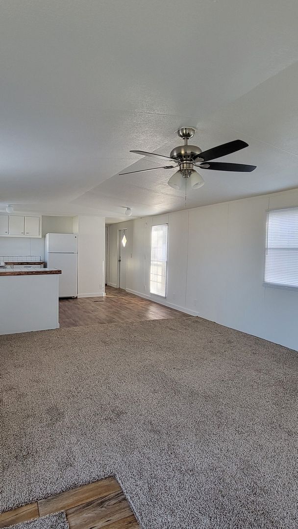 Building Photo - Ready to Move in