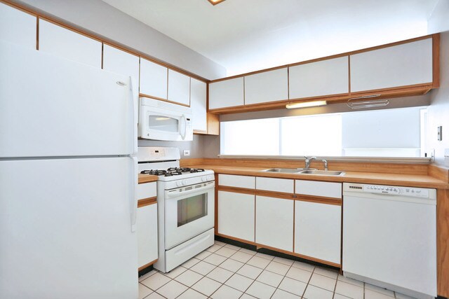 Foto del edificio - 620 Cobblestone Ct