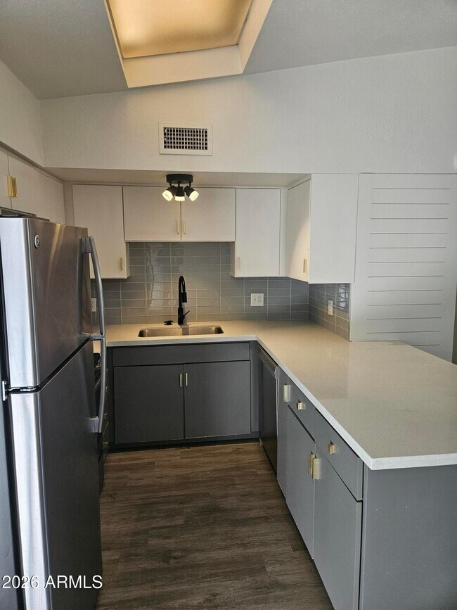 Foto del edificio - 2336 N 46th St