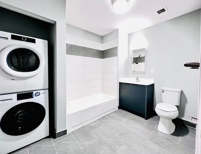 Foto del edificio - 160 Lafayette St