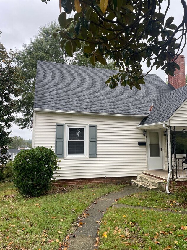 Primary Photo - 1101 W 11th St