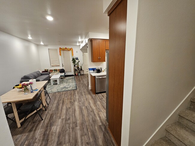 Foto del edificio - 42111 Osgood Rd
