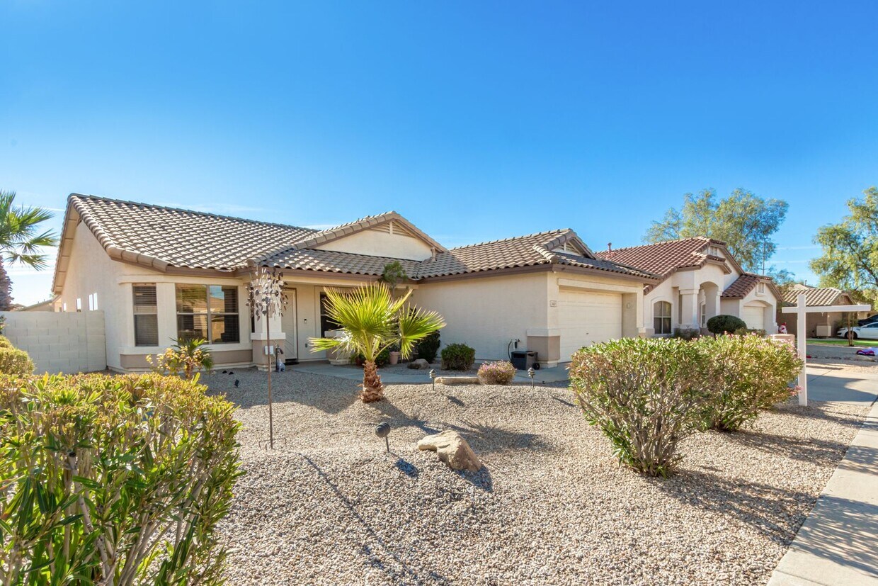 Primary Photo - COMING SOON!! Lovely 3Bedroom/ 2Bath Plus ...