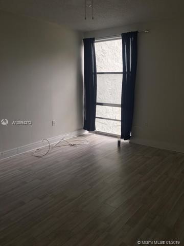 Foto del edificio - 17570 Atlantic Blvd