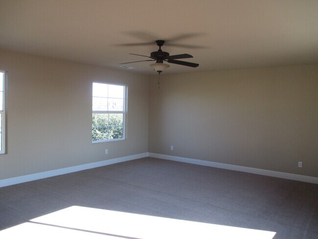 Foto del edificio - Home for Rent in Avalon Gated Community!  ...
