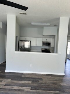 Foto del edificio - LAKE ROCHELLE WATERFRONT 3 BED- 2 BATH