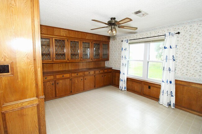 Foto del edificio - 337 Country Rd