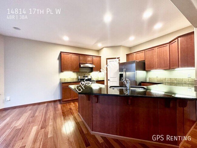 Foto del edificio - Beautiful Bed 4, Bath 2.5, home!
