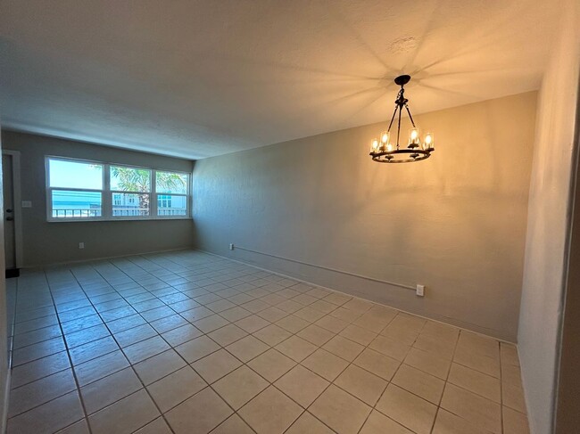 Building Photo - 1740 Ocean Shore Blvd