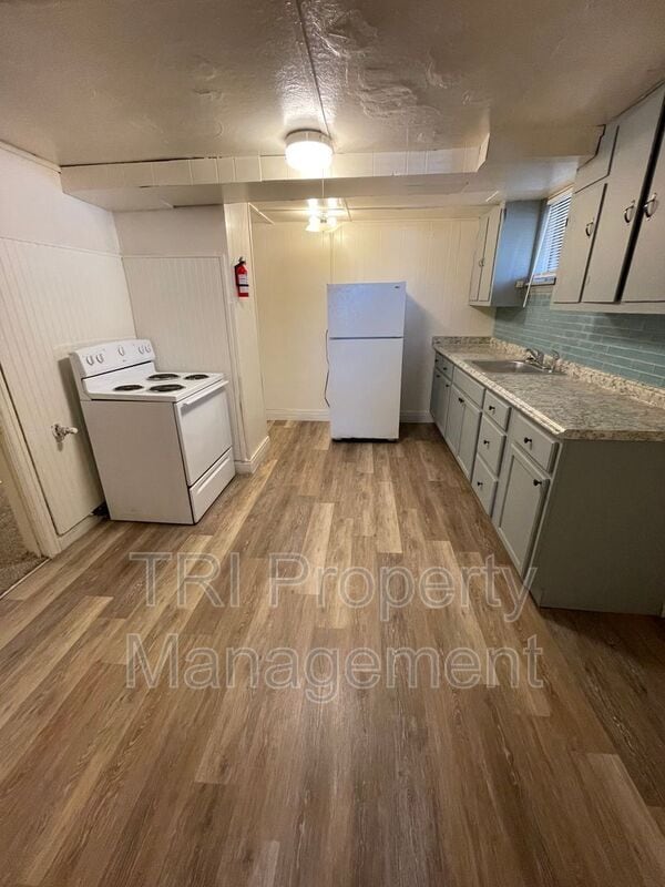 Building Photo - 720 18th St