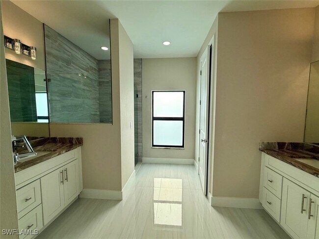 Foto del edificio - 607 NW 8th Terrace