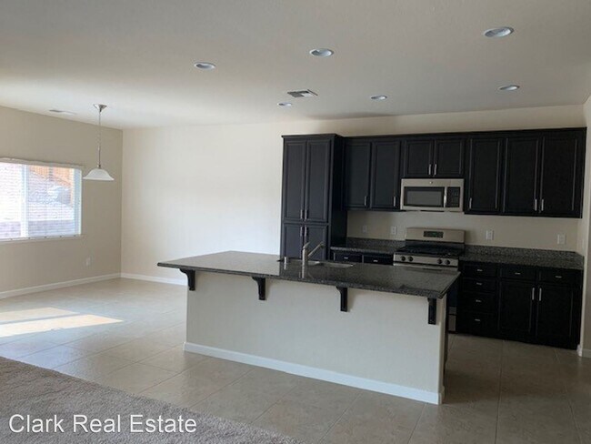 Foto del edificio - 3 br, 2 bath House - 17945 Sunset Peak Court