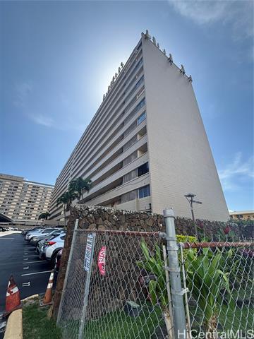 Building Photo - 3215 Ala Ilima St