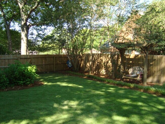 Foto del edificio - 4 Bedroom 2.5 Bath Home available to rent!